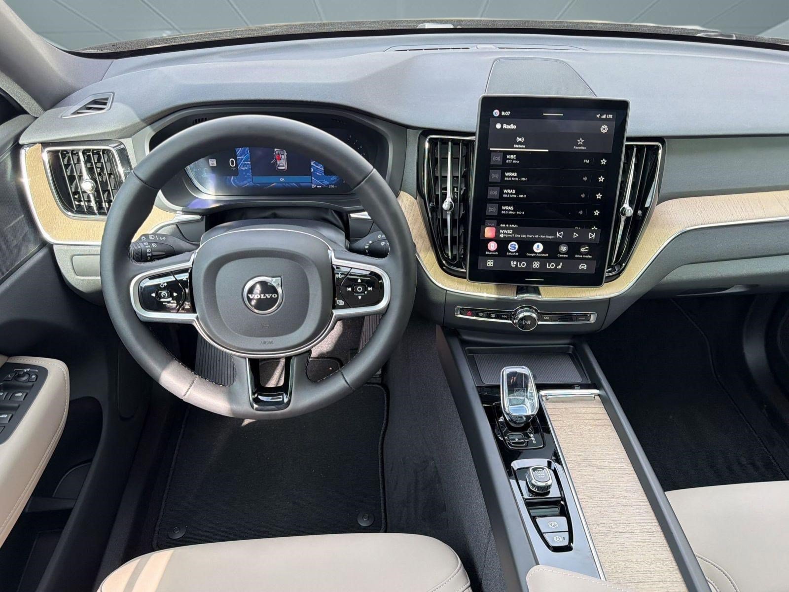 New 2026 Volvo XC60 B5 Core w/ Protection Package Premier AWD/4WD image 28
