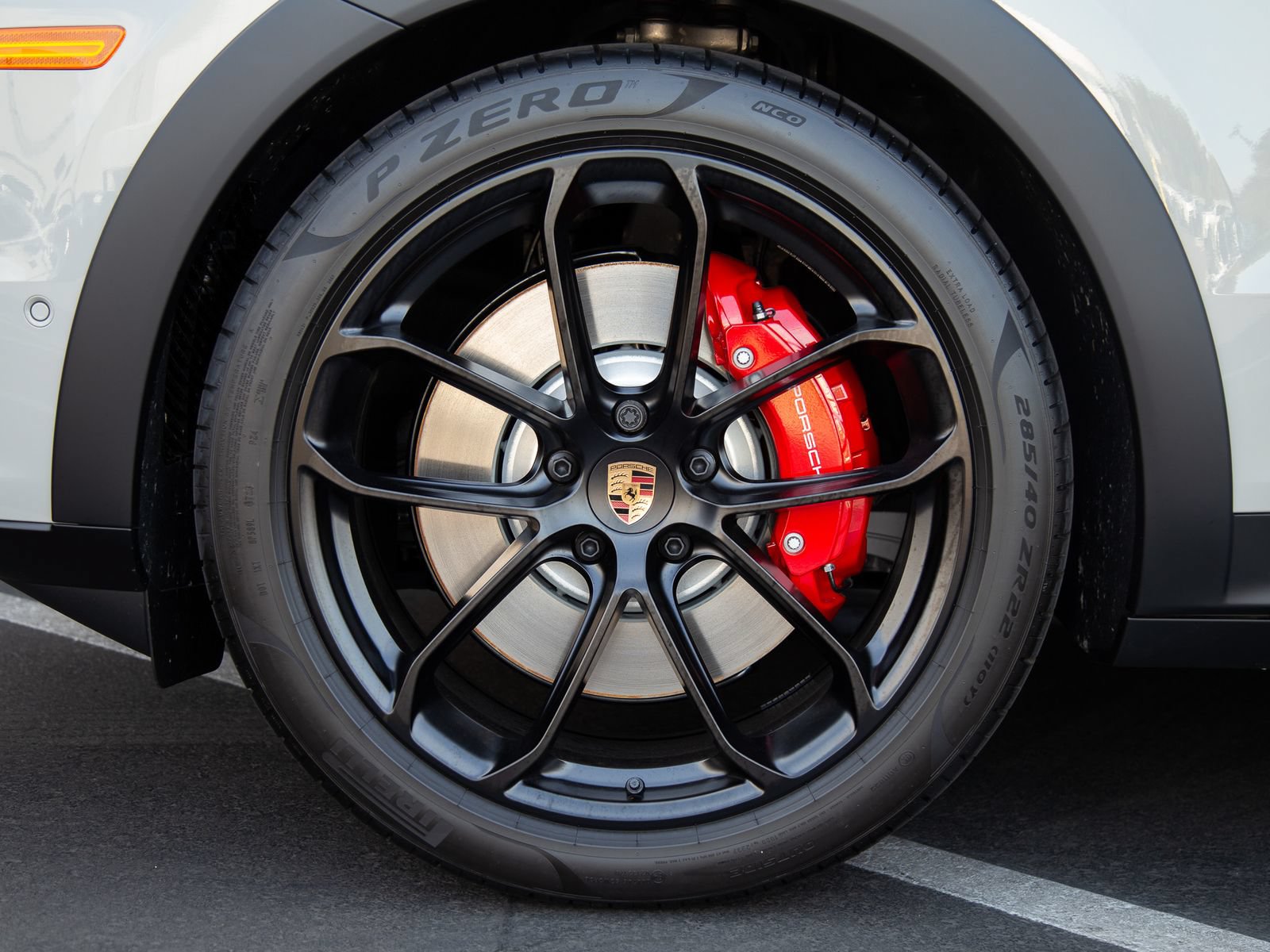 New 2026 Porsche Cayenne GTS AWD/4WD image 12