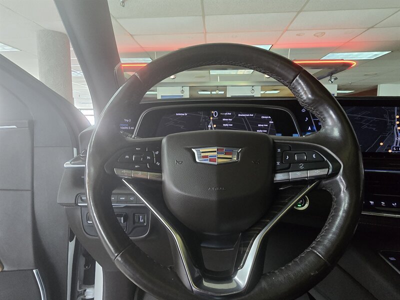 Used 2022 Cadillac Escalade Sport w/ Touring Package AWD/4WD image 19