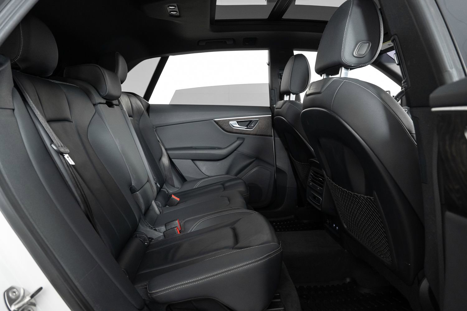 Used 2019 Audi Q8 Premium w/ Convenience Package image 23