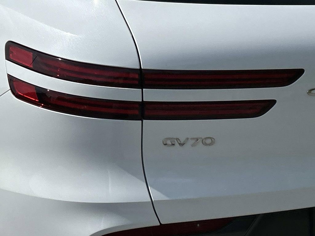 New 2026 Genesis GV70 2.5T Advanced AWD/4WD image 12