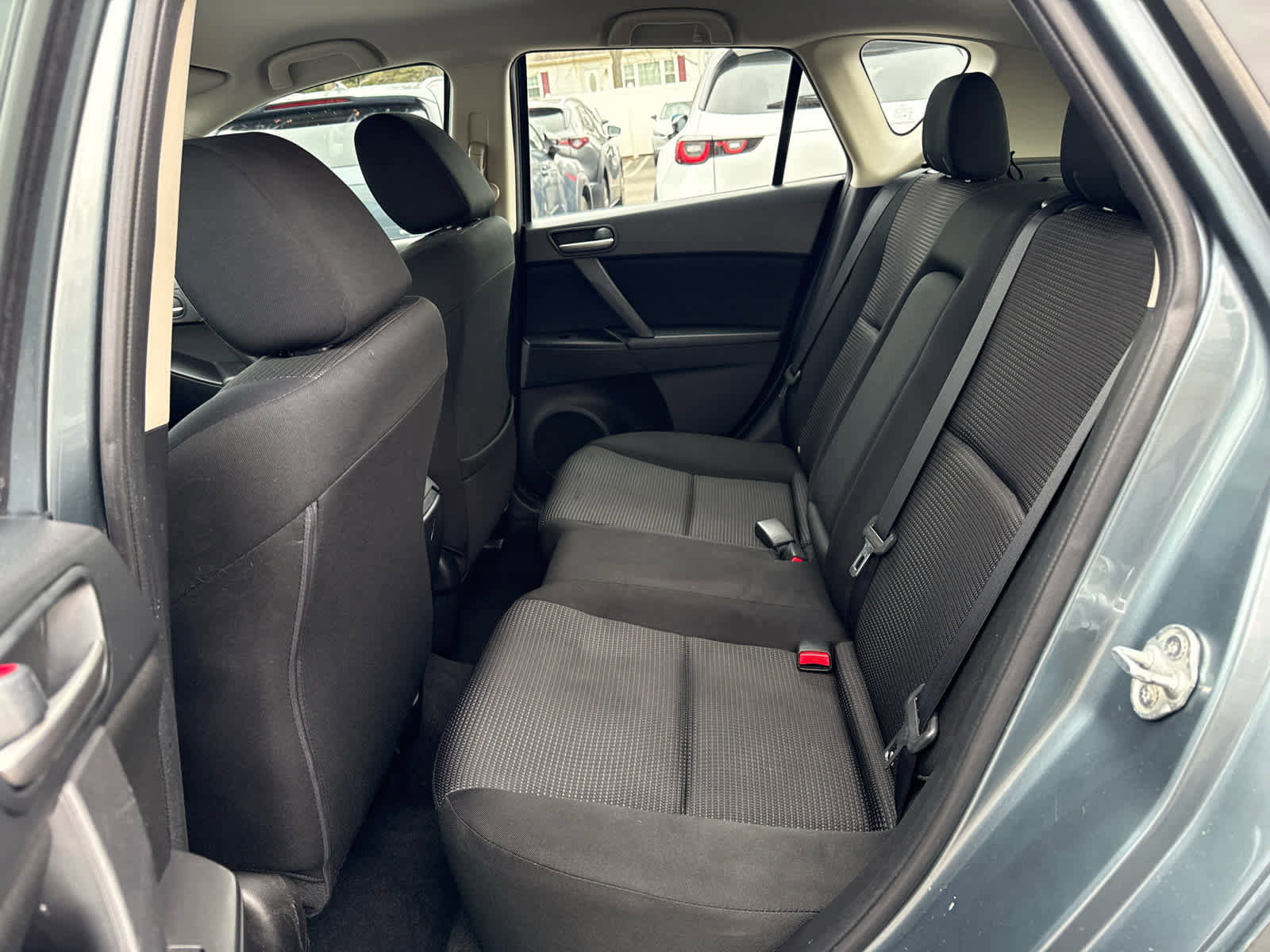 Used 2013 MAZDA MAZDA3 i Touring image 10