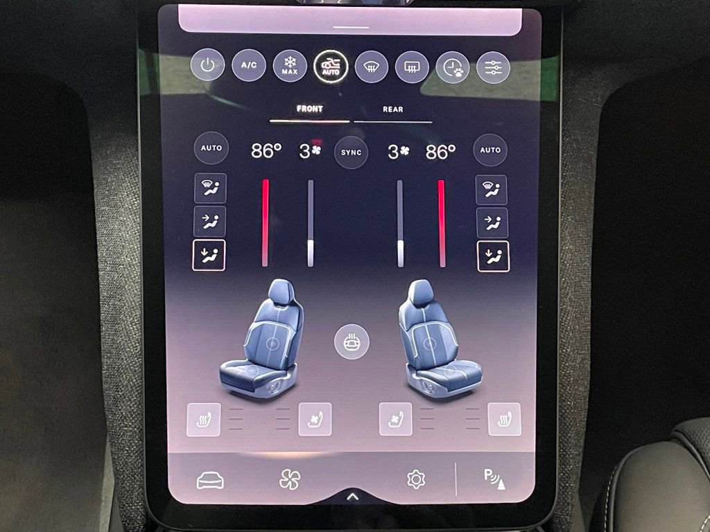 Used 2024 Lucid Air Touring image 39