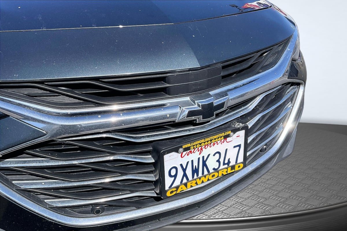 Used 2021 Chevrolet Malibu Premier FWD image 27