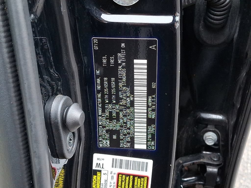 Certified 2020 Toyota Highlander XLE AWD/4WD image 30