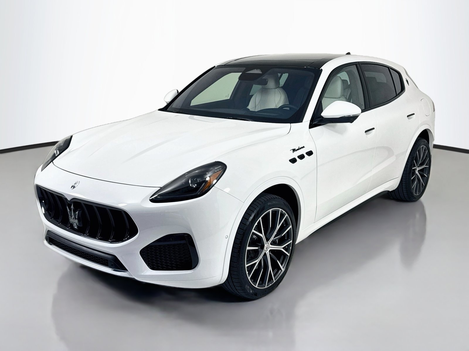New 2026 Maserati Grecale Modena AWD/4WD image 3