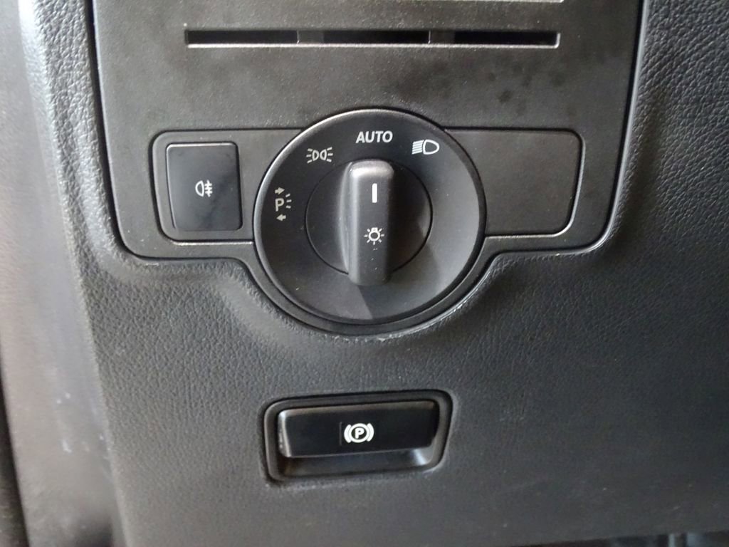 Used 2017 Mercedes-Benz Metris image 15