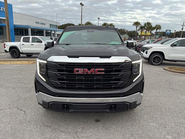 Used 2025 GMC Sierra 1500 Pro w/ Pro Value Package image 2