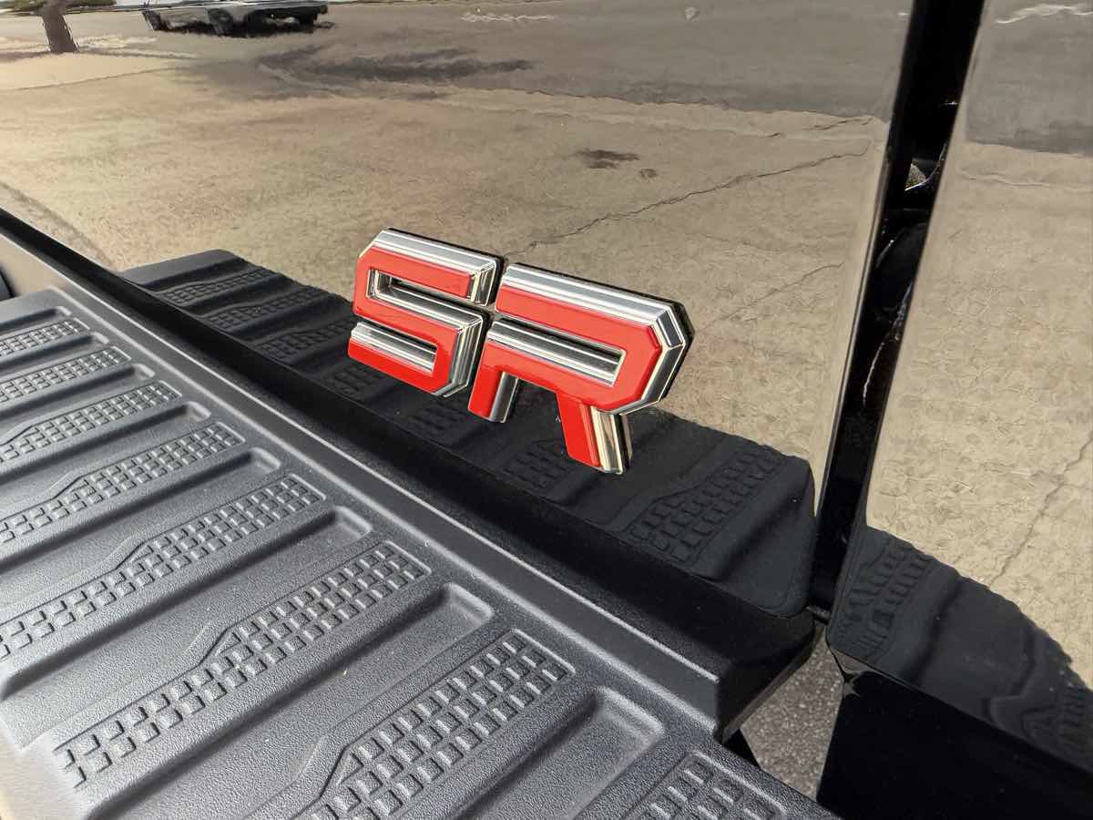 Used 2025 Chevrolet Silverado 1500 RST w/ Redline Edition AWD/4WD image 37