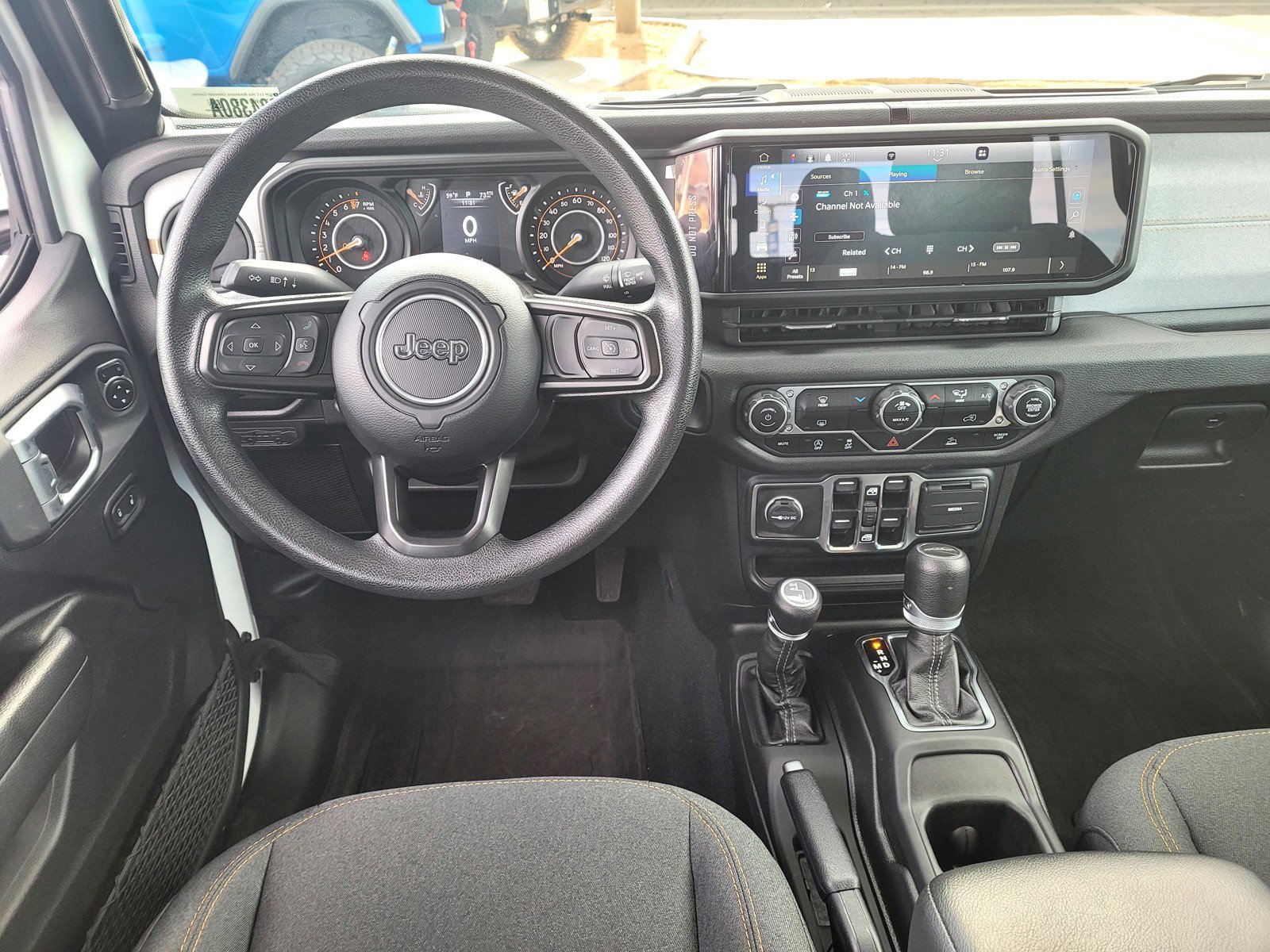 Used 2024 Jeep Gladiator Sport image 14