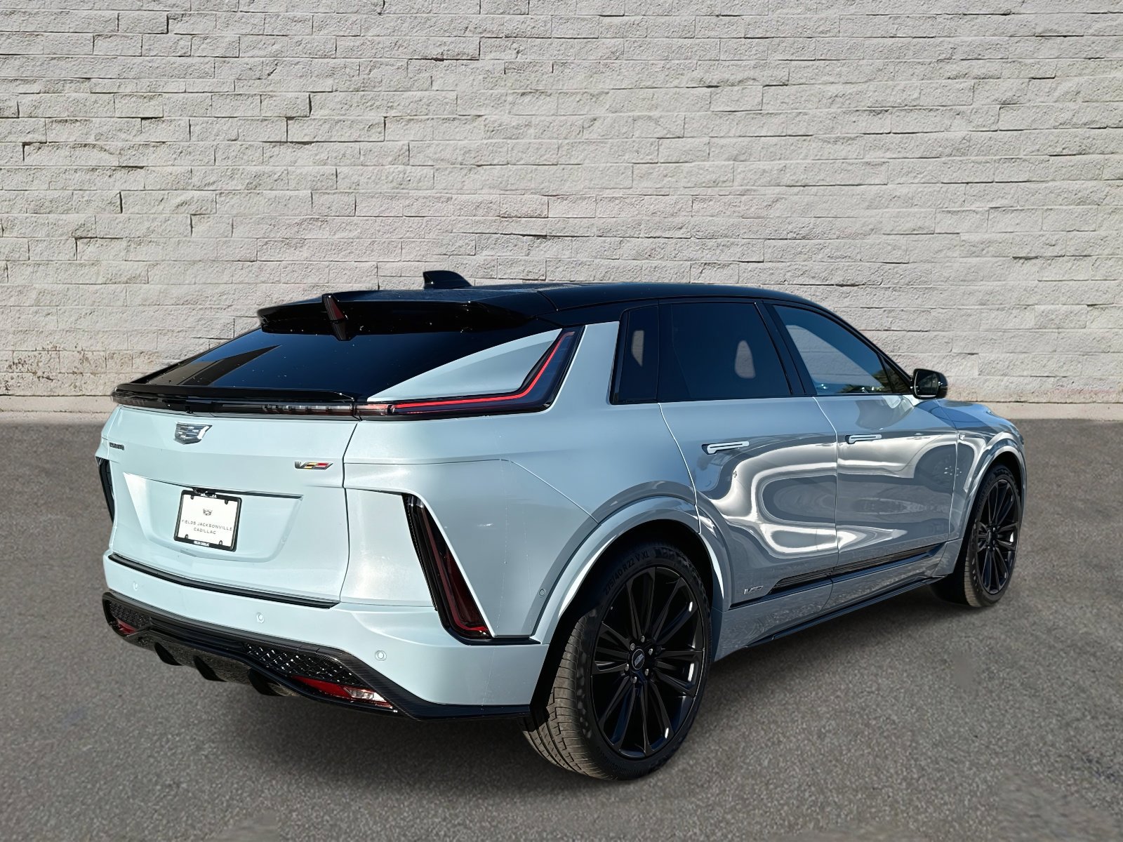 New 2026 Cadillac Lyriq V w/ Exterior Carbon Fiber Package image 5