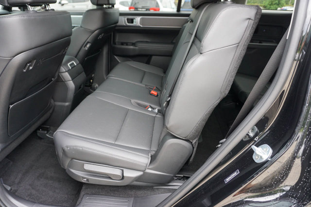 Used 2026 Hyundai Santa Fe SEL FWD image 18