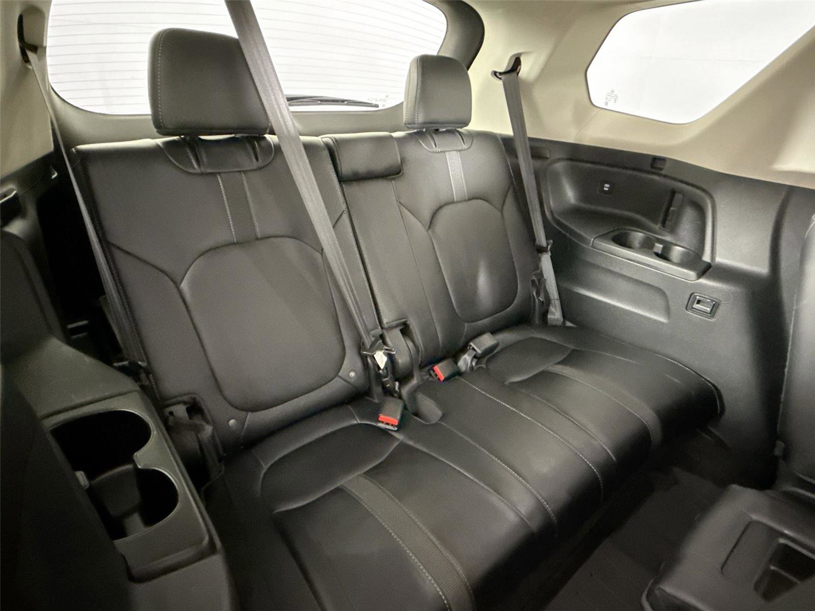 Used 2025 Honda Pilot EX-L image 41