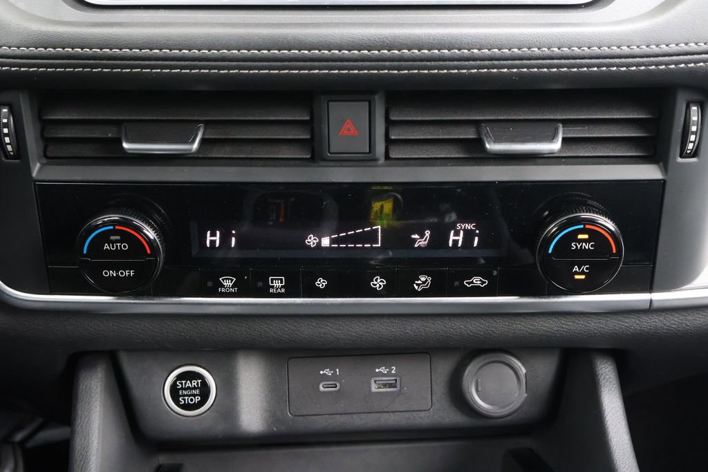 Used 2023 Nissan Rogue SV AWD/4WD image 17