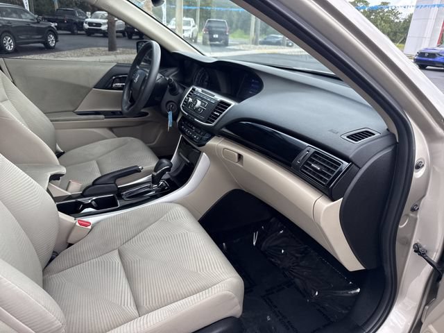 Certified 2017 Honda Accord LX image 18