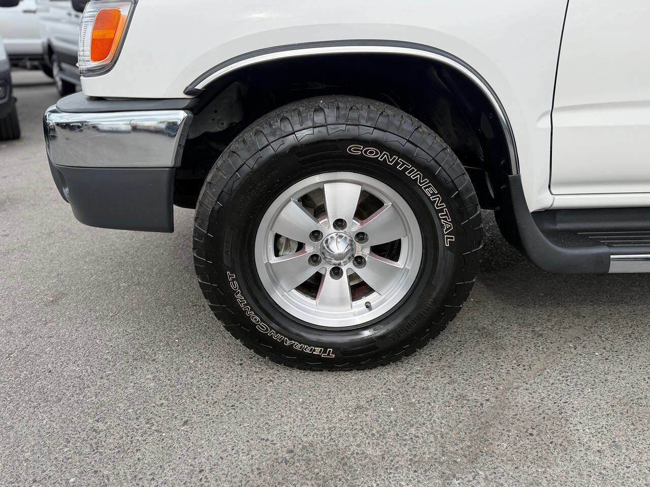 Used 2002 Toyota 4Runner SR5 image 85