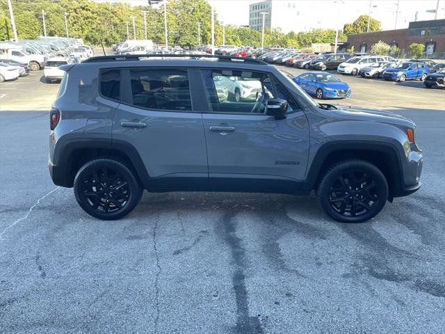 Certified 2022 Jeep Renegade Altitude w/ Convenience Group image 7