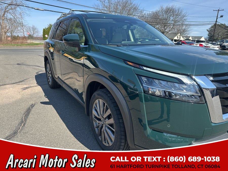 Used 2023 Nissan Pathfinder SL w/ SL Premium Package AWD/4WD image 10