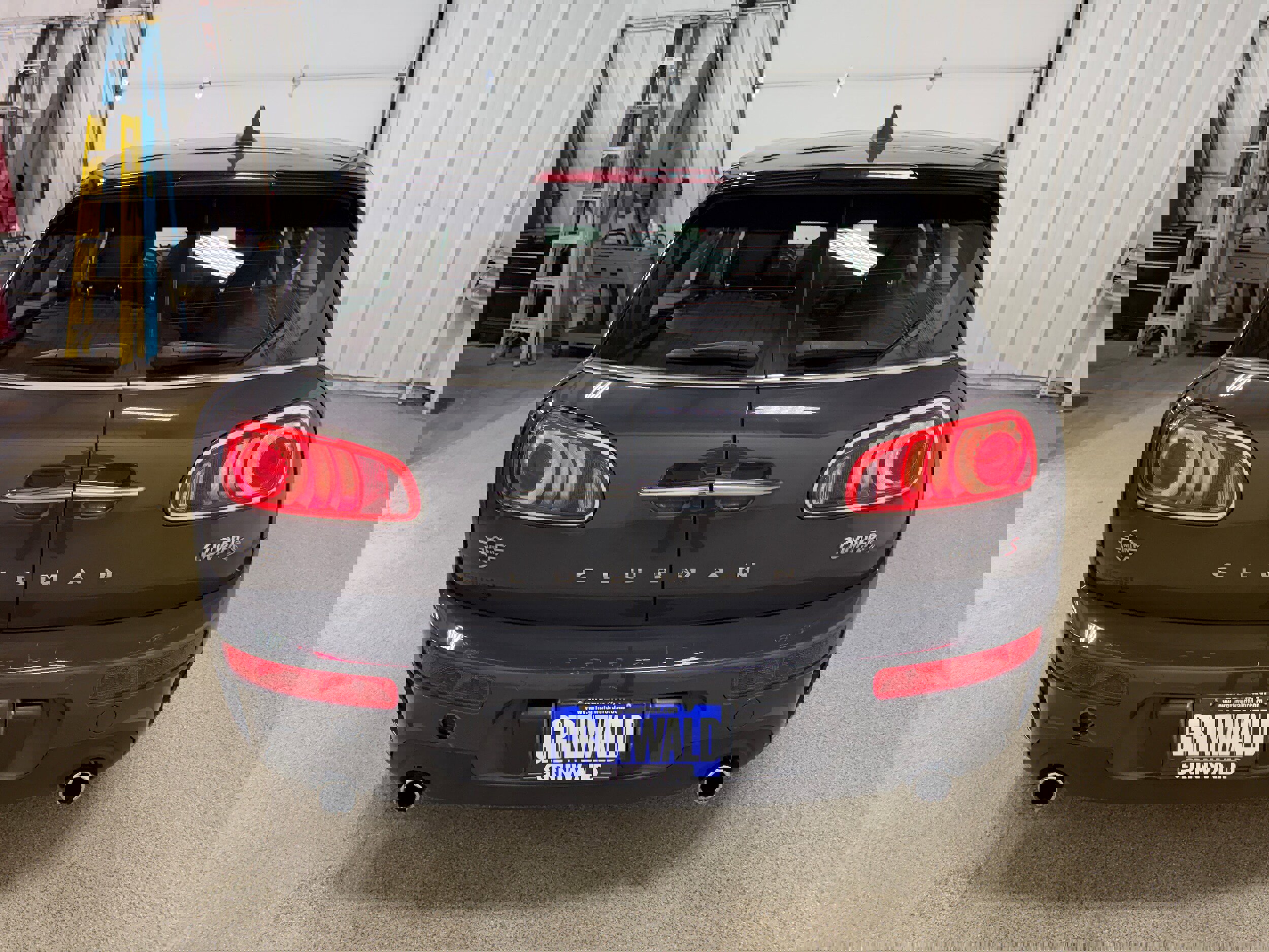 Used 2019 MINI Cooper Clubman S w/ Premium Package image 28