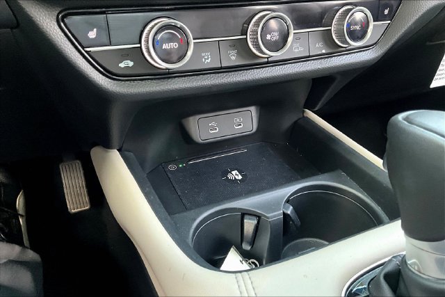 Certified 2026 Honda HR-V EX-L image 16
