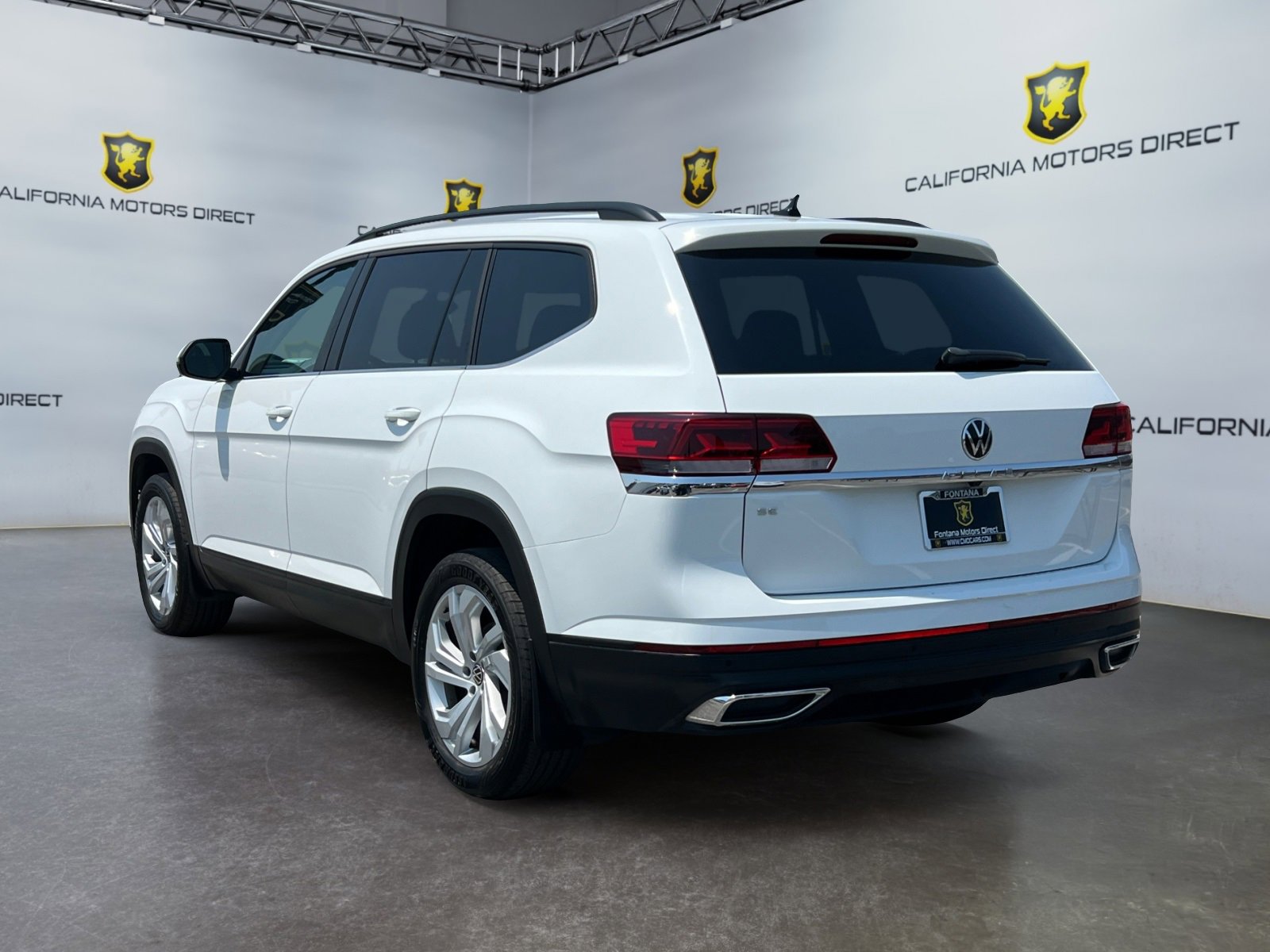 Used 2023 Volkswagen Atlas SE image 3