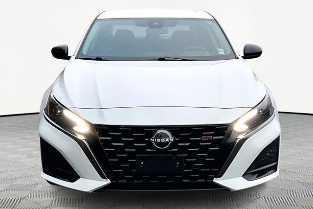 Used 2023 Nissan Altima 2.5 SR video 2