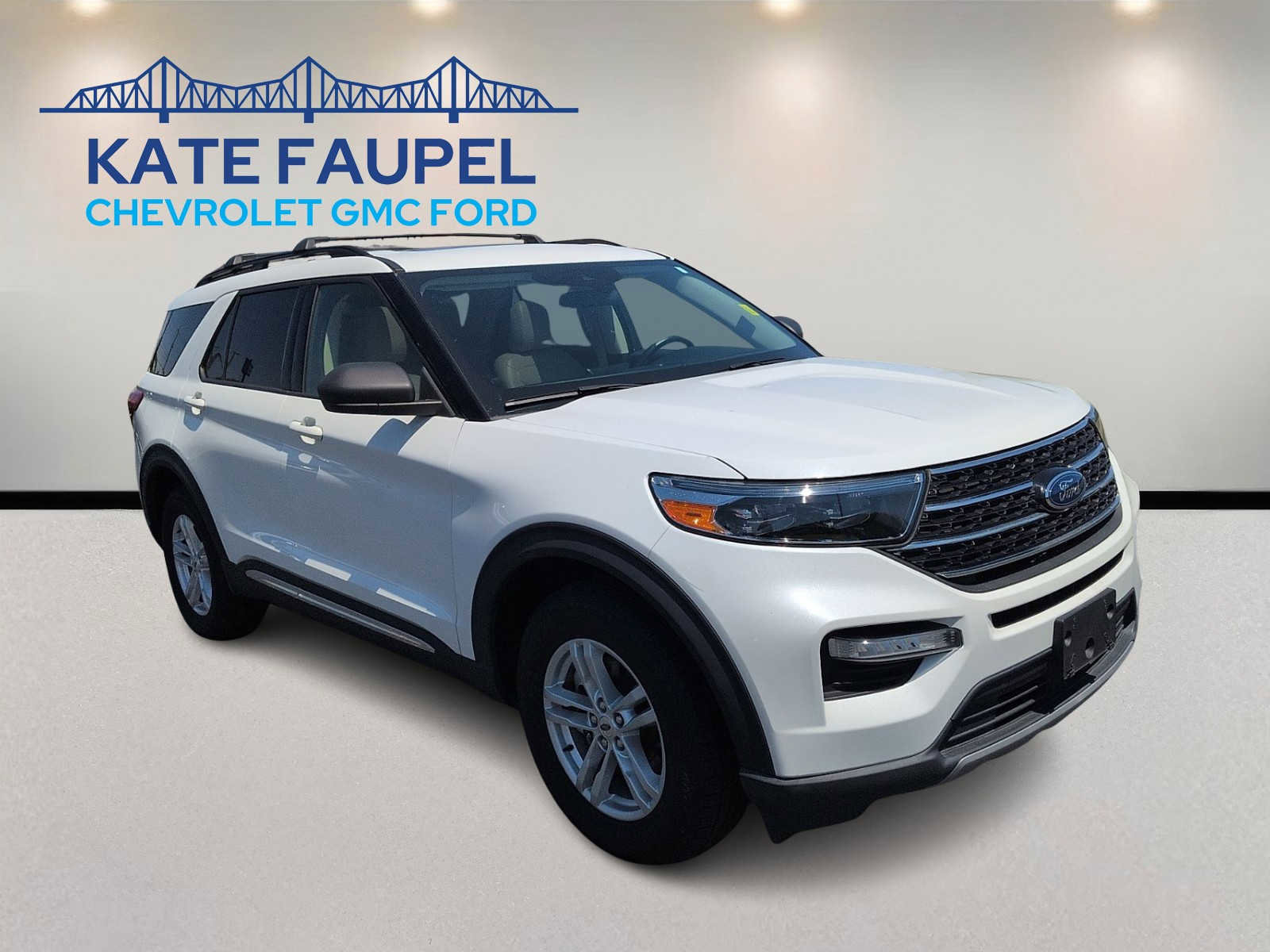 Used 2021 Ford Explorer XLT w/ Equipment Group 202A AWD/4WD image 1