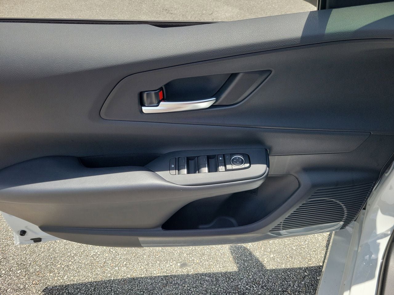New 2026 Toyota Prius Plug-In Hybrid FWD image 13