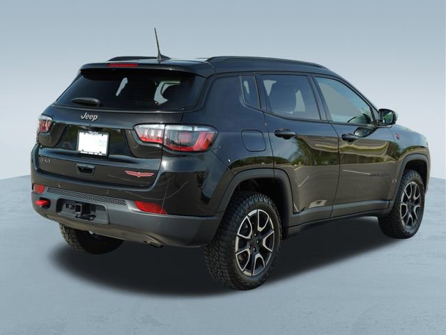 Used 2024 Jeep Compass Trailhawk w/ Trailer Tow Group image 9