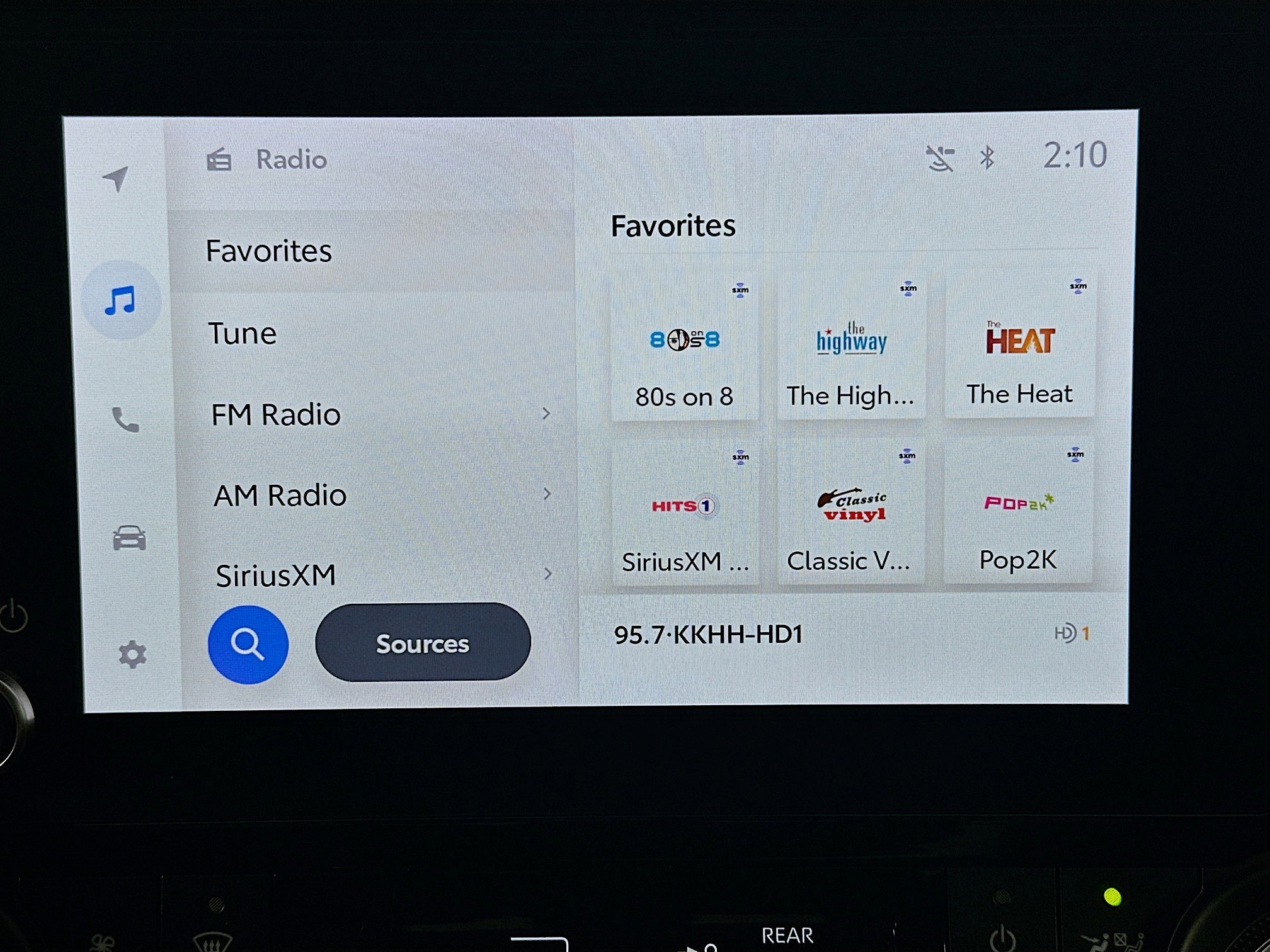 Used 2024 Toyota Highlander LE image 21