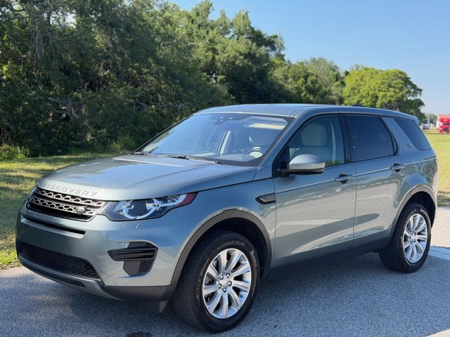 Used 2017 Land Rover Discovery Sport SE AWD/4WD image 1