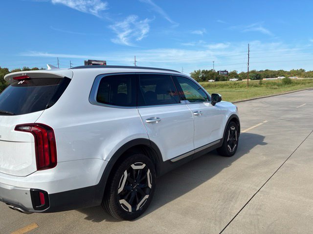 Used 2024 Kia Telluride S w/ S Sunroof Package FWD image 6