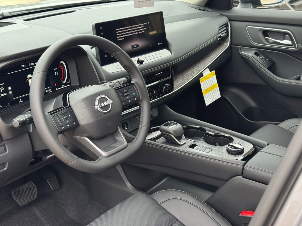 New 2026 Nissan Rogue Platinum image 7