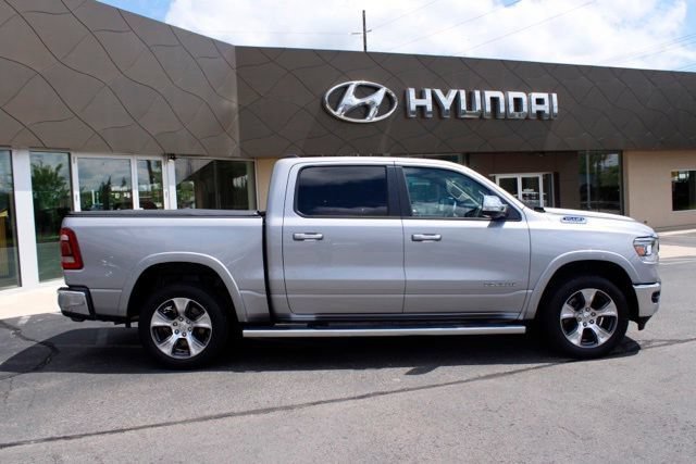 Used 2019 RAM 1500 Laramie AWD/4WD image 2