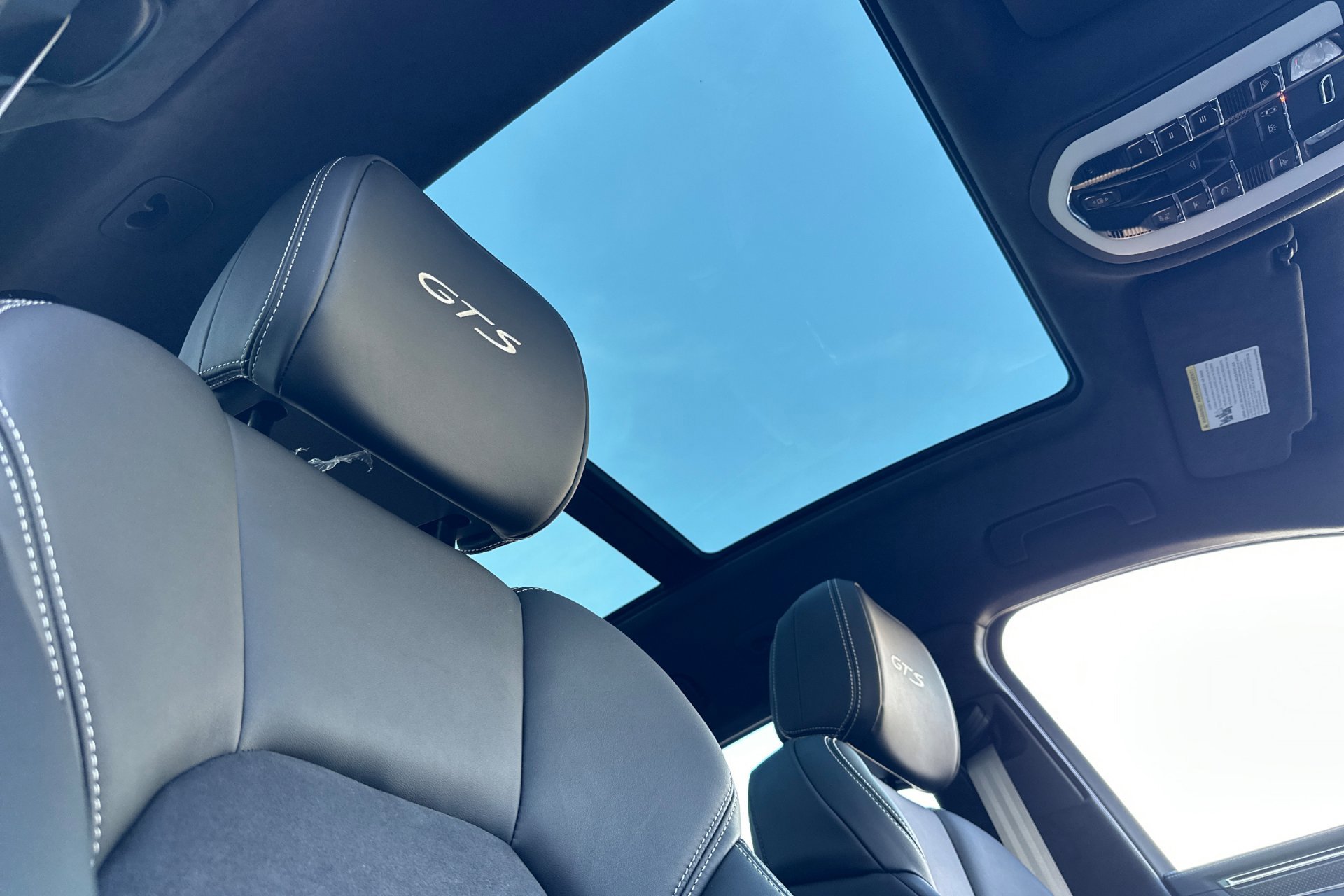 New 2026 Porsche Macan GTS image 19