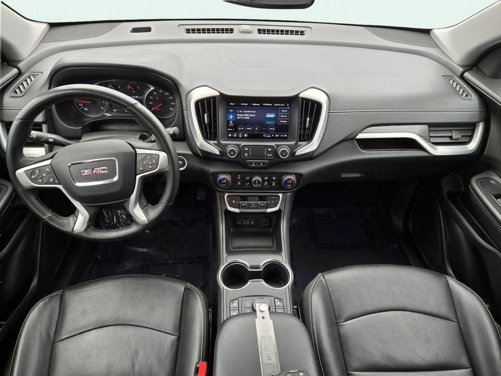 Used 2024 GMC Terrain SLT image 21