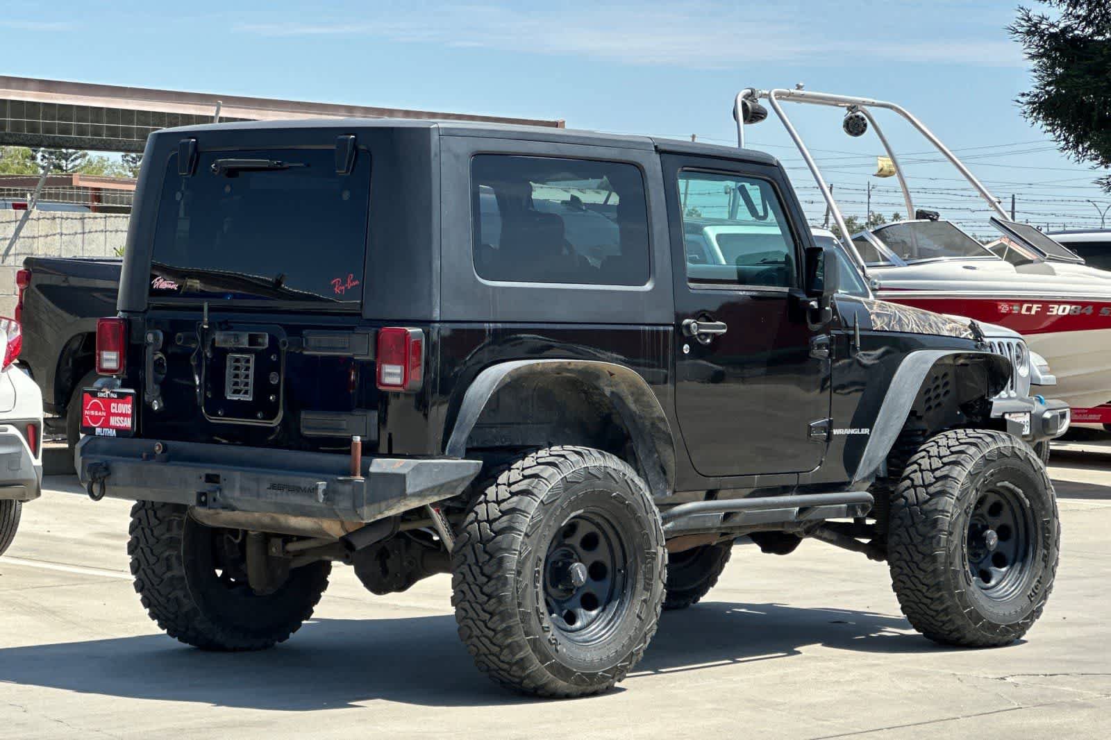 Used 2007 Jeep Wrangler Rubicon w/ Dual Top Group AWD/4WD image 3