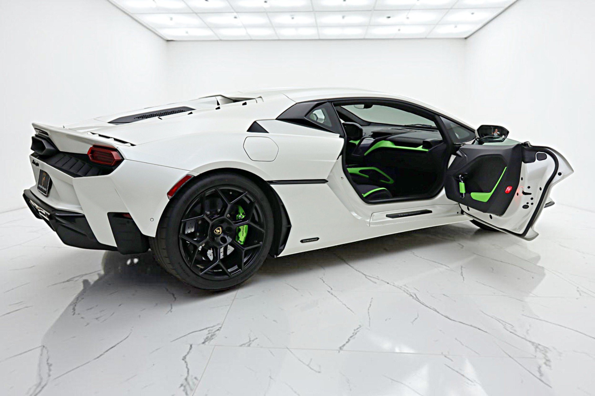 Used 2026 Lamborghini Temerario AWD/4WD image 12