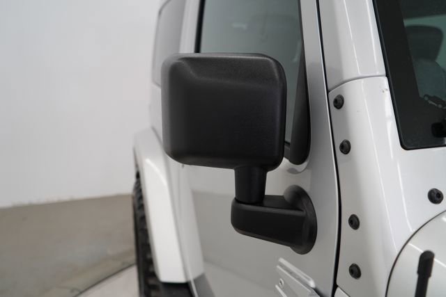 Used 2011 Jeep Wrangler Sahara w/ Dual Top Group image 44