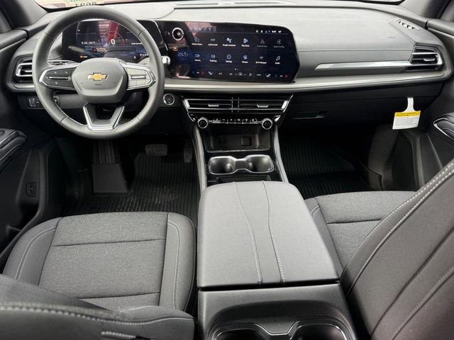 New 2026 Chevrolet Traverse LT w/ LPO, Floor Liner Package FWD image 7