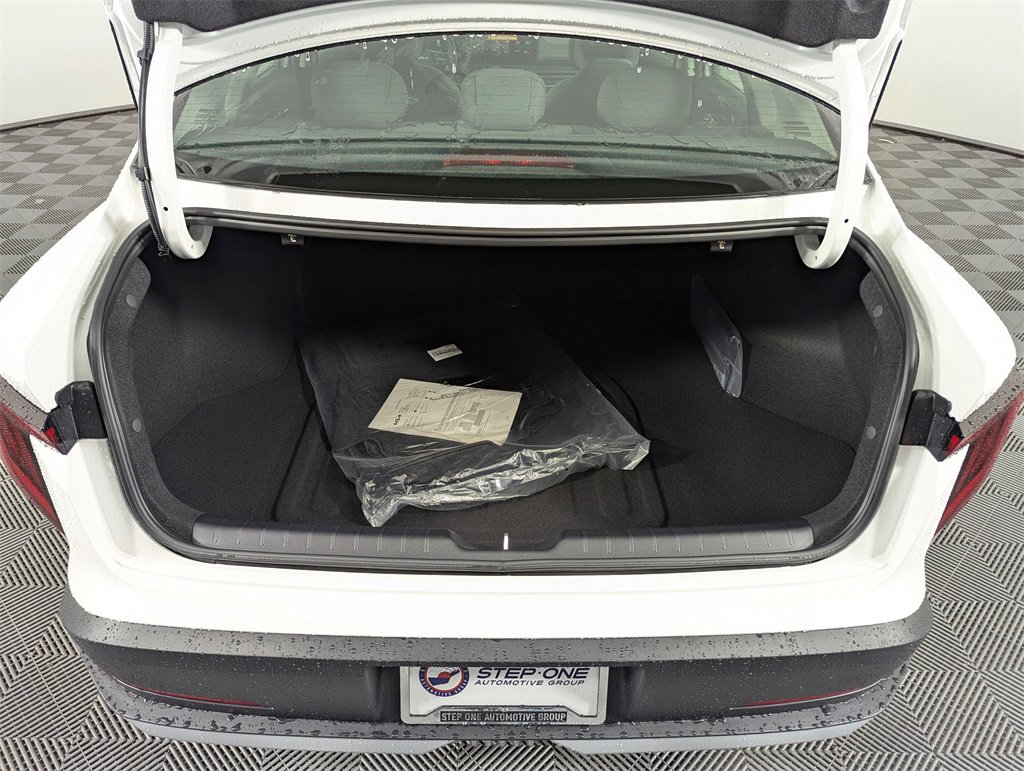 New 2025 Kia K4 EX image 30