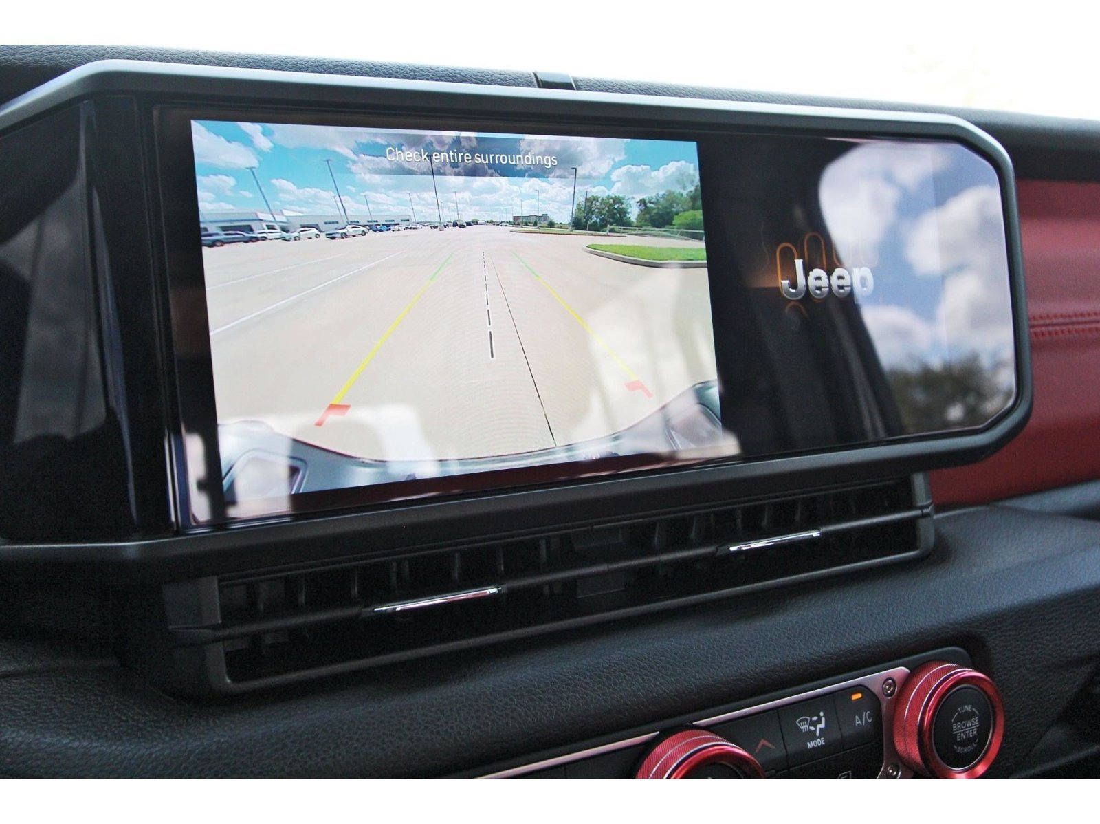 Used 2025 Jeep Gladiator Sport AWD/4WD image 26
