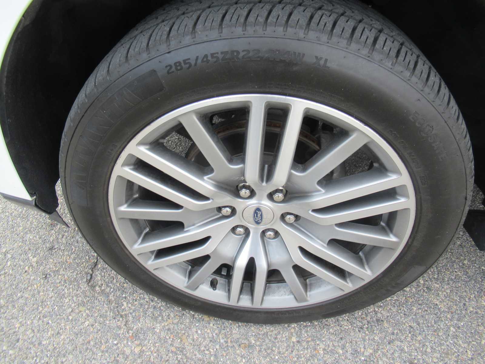 Used 2022 Ford Expedition Max Limited image 11