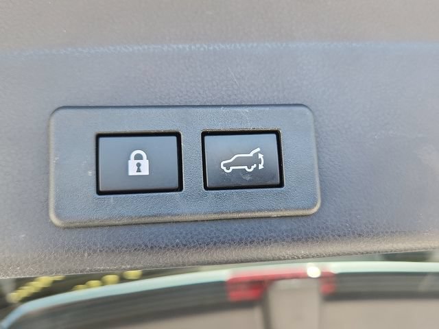 Used 2023 Subaru Ascent Touring AWD/4WD image 26