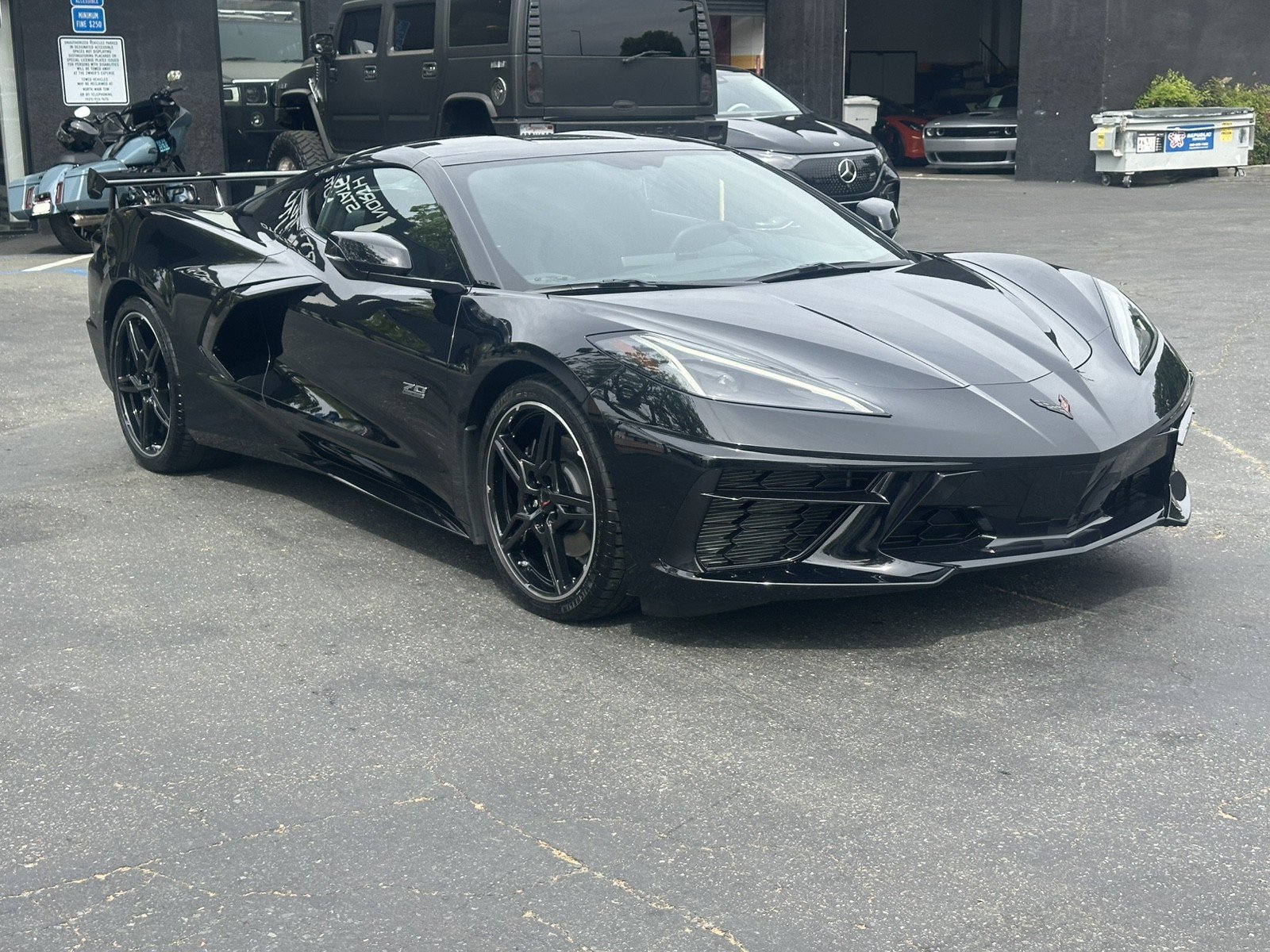 Used 2023 Chevrolet Corvette Stingray Coupe w/ 1LT image 7