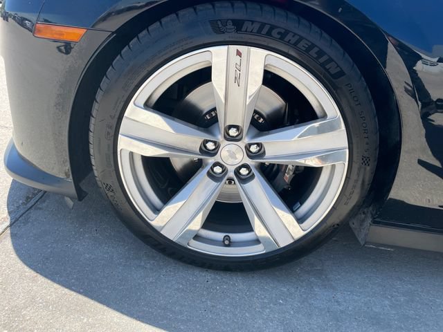 Used 2013 Chevrolet Camaro ZL1 RWD image 30
