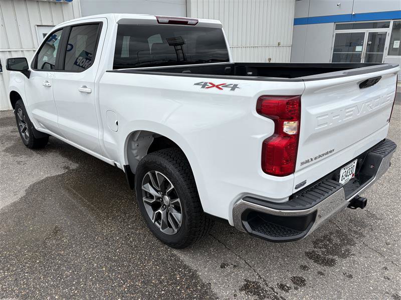Used 2023 Chevrolet Silverado 1500 LT AWD/4WD image 4
