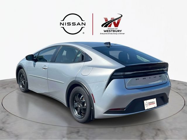 Used 2026 Toyota Prius Plug-In Hybrid FWD image 6