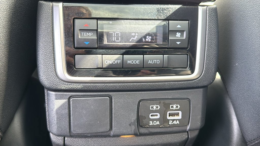 Used 2023 Subaru Ascent Onyx Edition AWD/4WD image 27