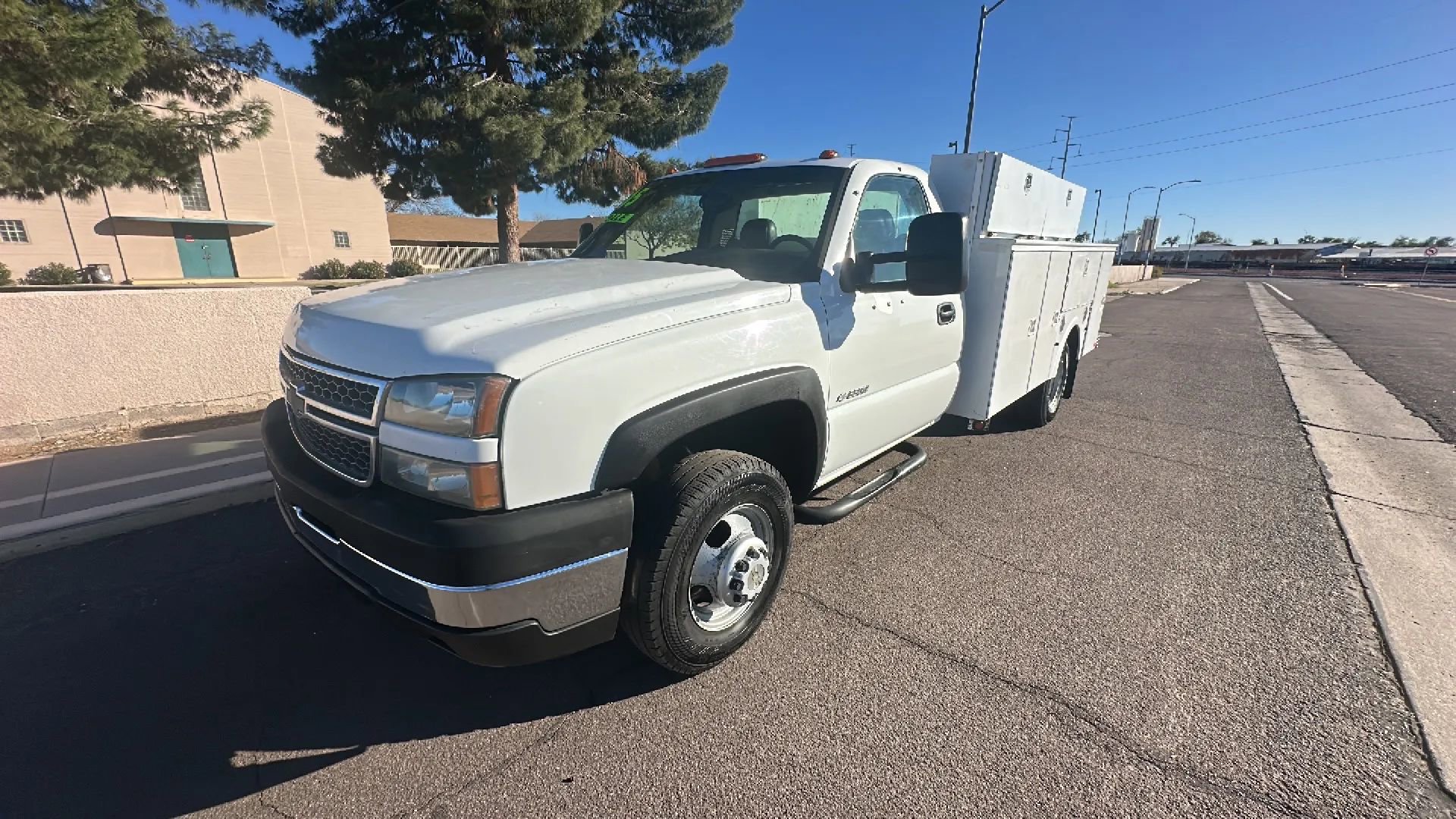 Used 2005 Chevrolet Silverado 3500 2WD Regular Cab image 9